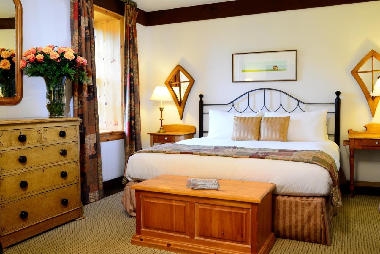 Village Of Alton Millcroft Inn & Spa מראה חיצוני תמונה